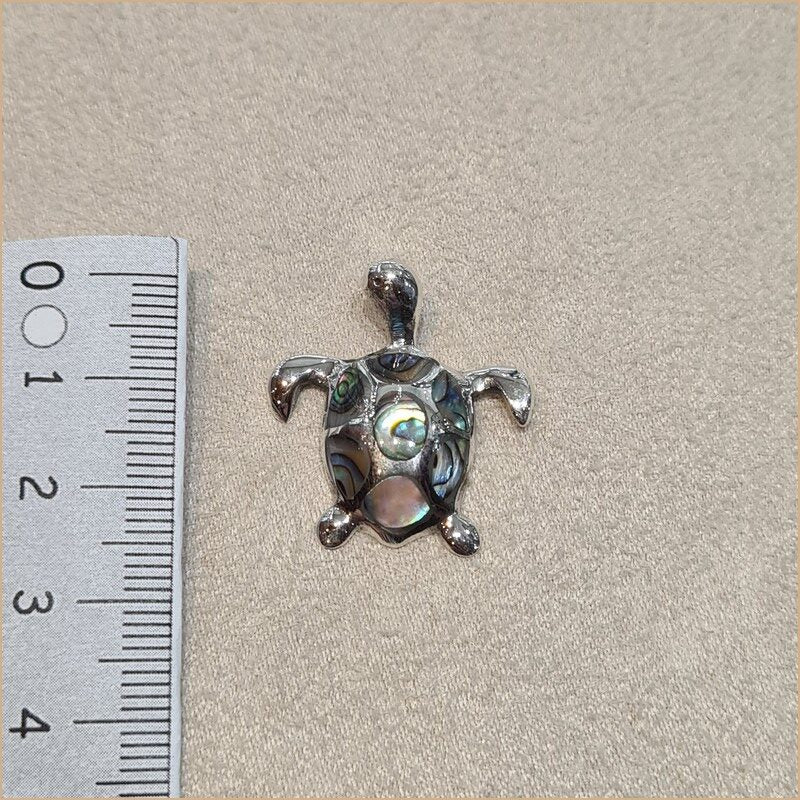 Pendentif tortue en nacre abalone "PN1042.A"
