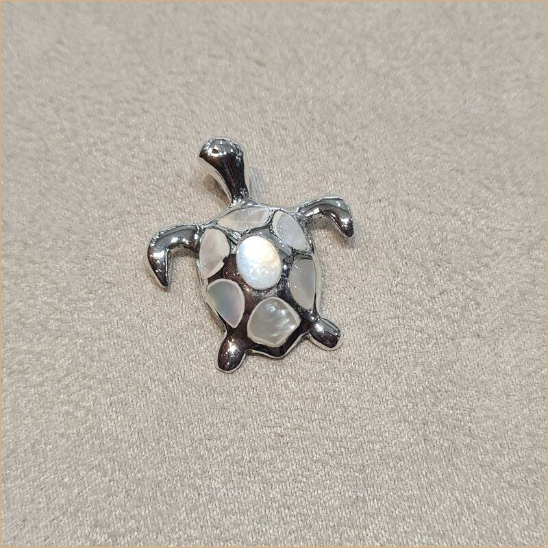 Pendentif tortue en nacre blanche "PN1042.W"