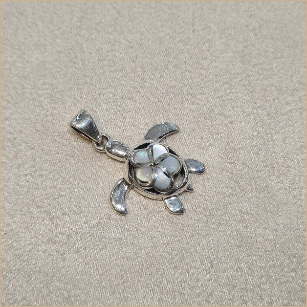 Pendentif tortue en nacre blanche "PN1043.W"