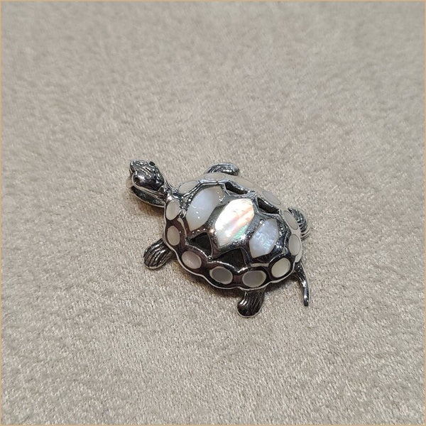 Pendentif tortue en nacre blanche "PN1044.W"