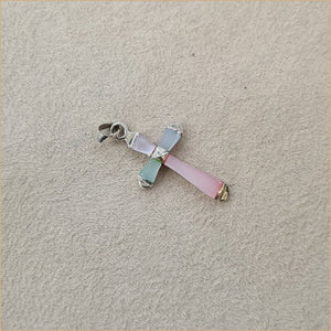 Pendentif en croix en nacre multicolore "PN1076.M"