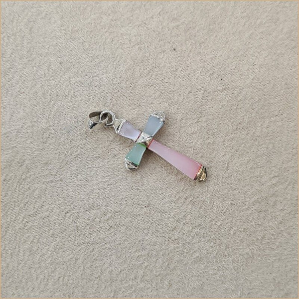 Pendentif en croix en nacre multicolore "PN1076.M"