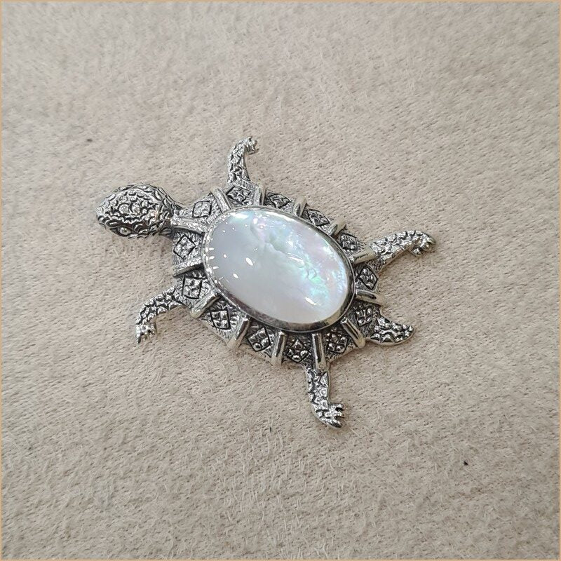 Pendentif tortue en nacre blanche “PN1084.W”