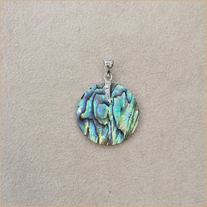 Pendentif Om (ou Aum ॐ) en abalone "PN1102.A"