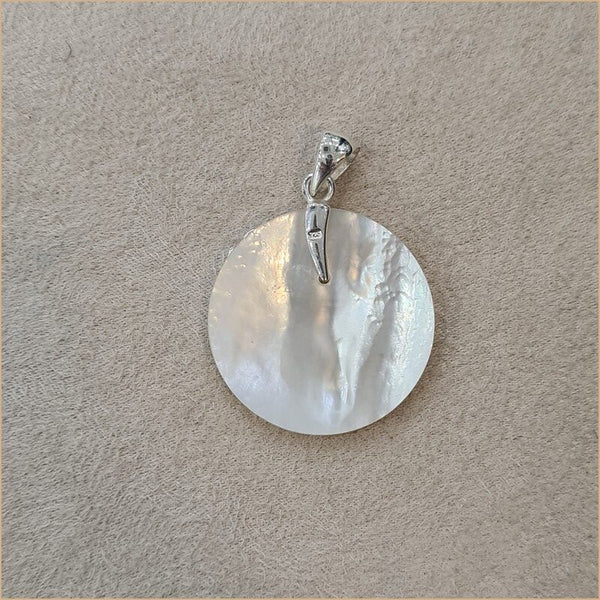 Pendentif Om (ou Aum ॐ) en nacre blanche "PN1102.W"