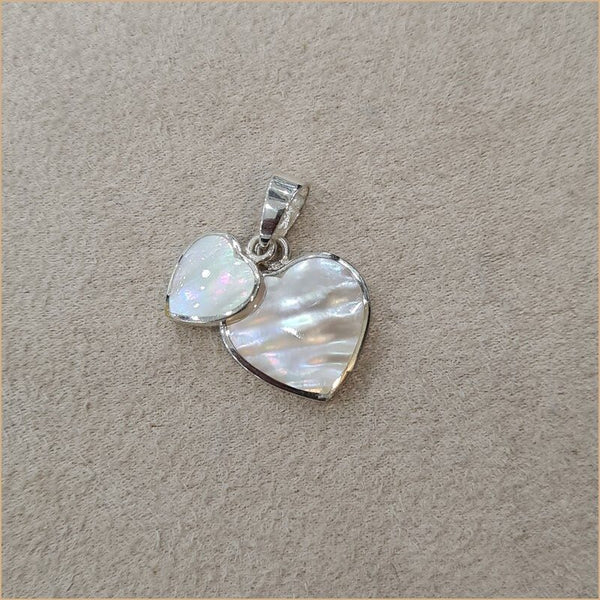 Pendentif double coeur en nacre blanche "PN1108.W"
