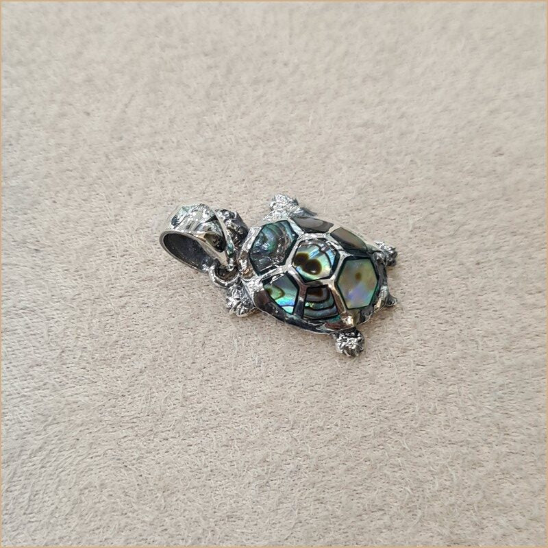 Pendentif tortue en abalone "PN1111.A"