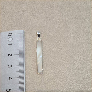Pendentif bâtonnet en nacre blanche "PN436.W"