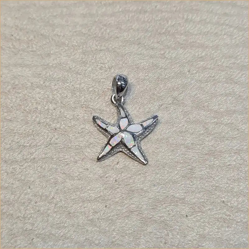 Pendentif étoile de mer opaline blanche "PO188.W"