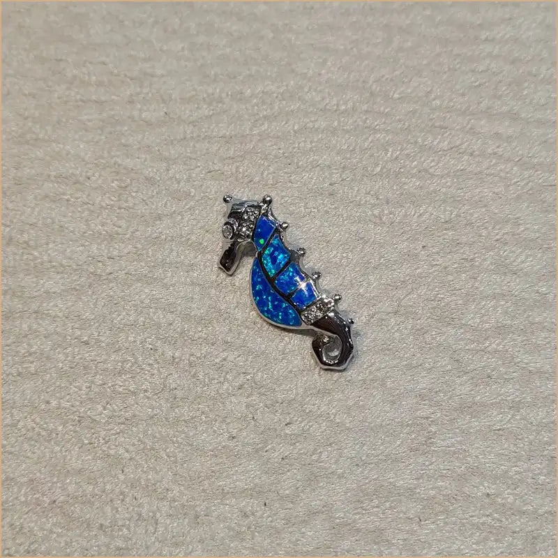 Pendentif hyppocampe opaline bleue "PO193.B"