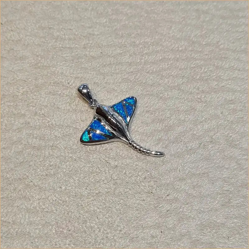 Pendentif raie opaline bleue "PO194.B"