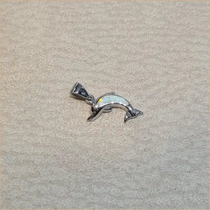 Pendentif dauphin opaline blanche "PO197.W"