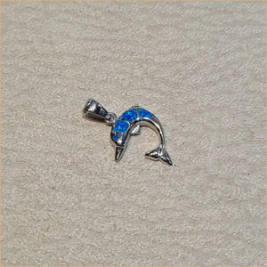 Pendentif dauphin opaline bleue "PO200.B"
