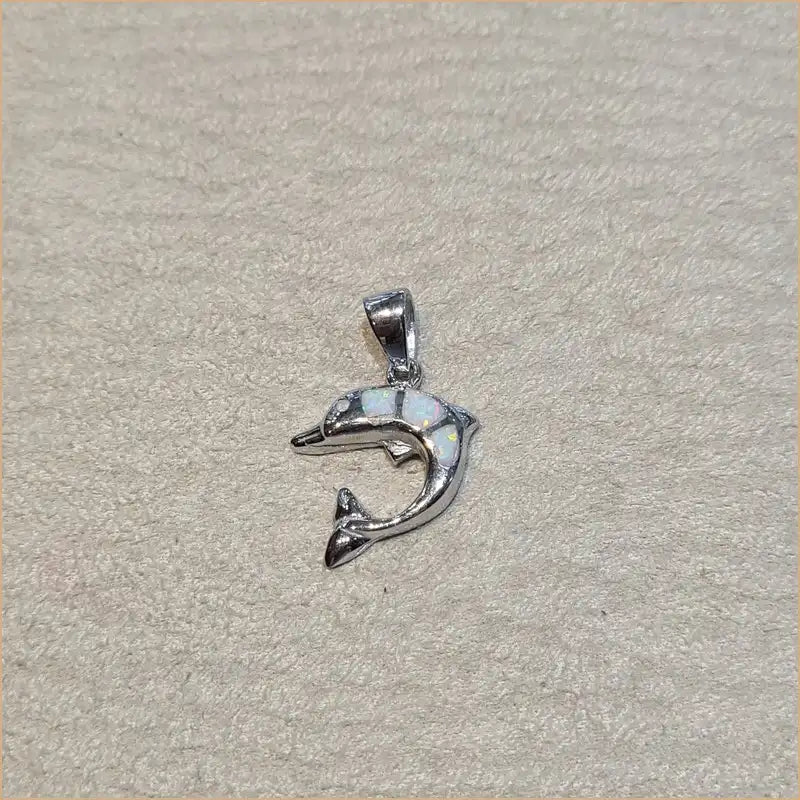 Pendentif dauphin opaline blanche "PO200.W"