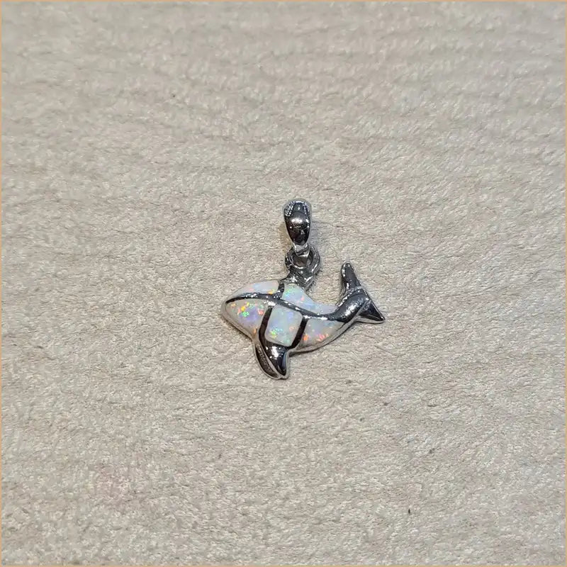 Pendentif poisson opaline blanche "PO201.W"