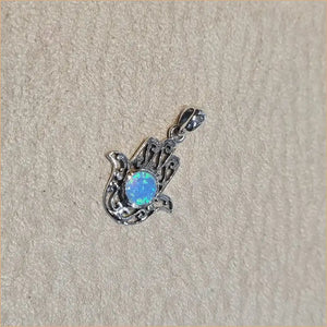 Pendentif main de Fatima opaline bleue "PO202.B"