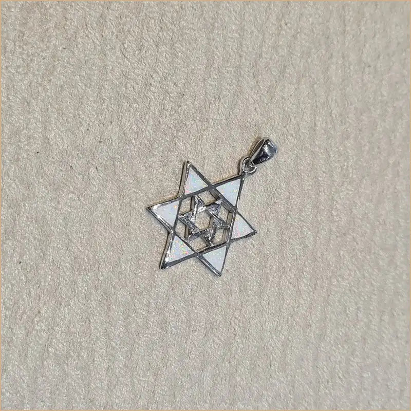 Pendentif étoile de David opaline blanche "PO203.W"