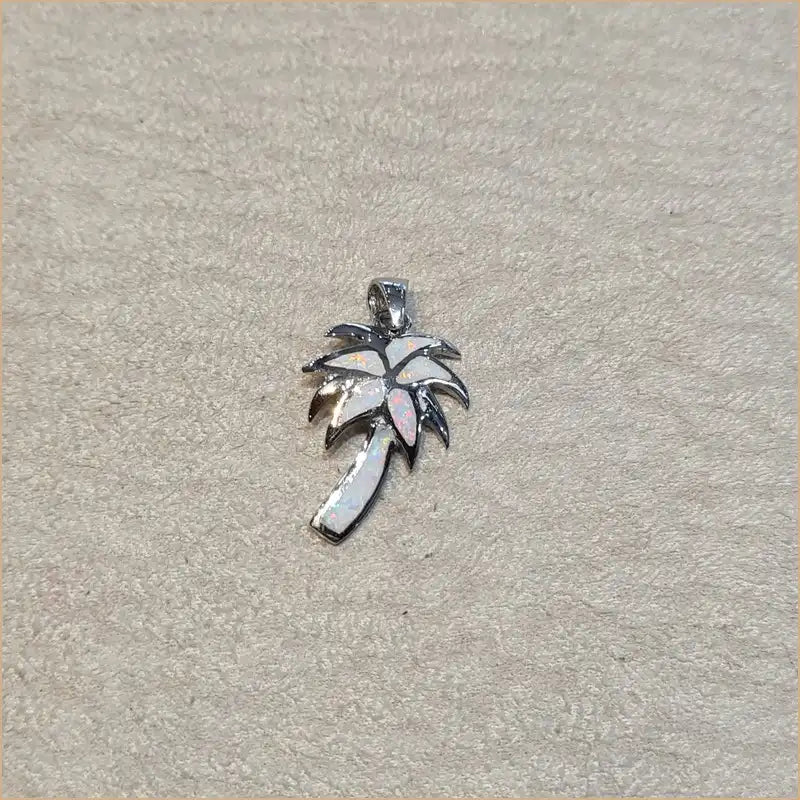Pendentif palmier opaline blanche "PO207.W"