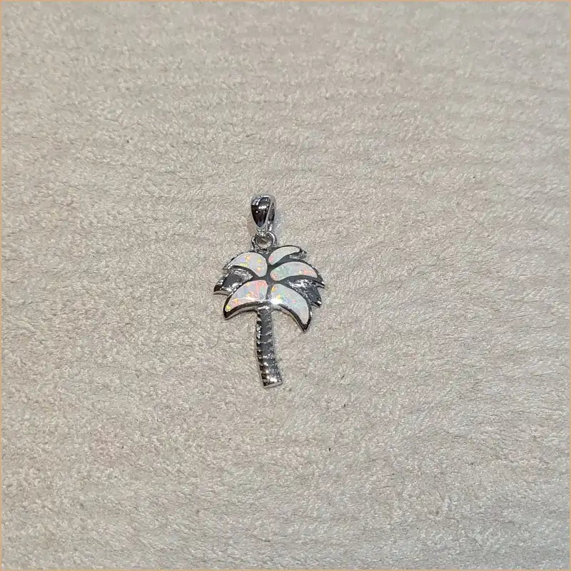 Pendentif palmier opaline blanche "PO209.W"