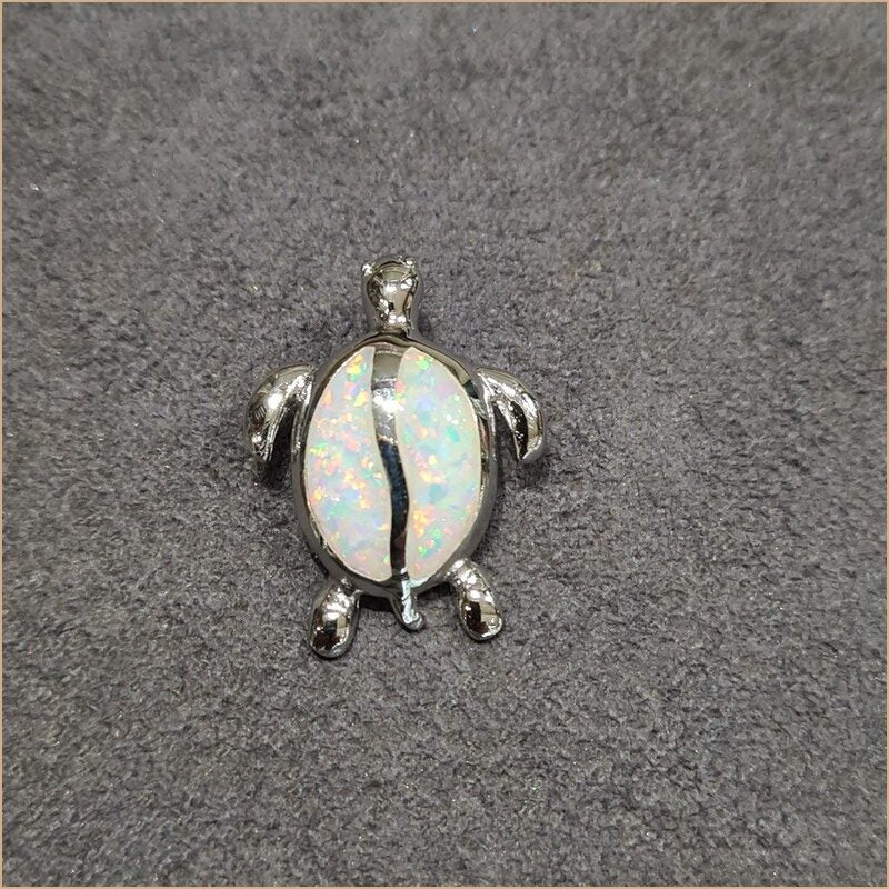 Pendentif tortue opaline blanche "POT28.W"