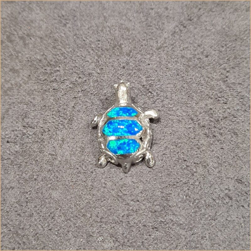 Pendentif tortue opaline bleu "POT35.B"