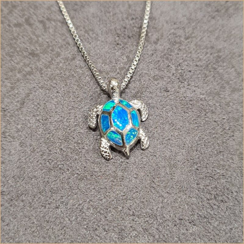 Pendentif tortue opaline bleu "POT38.B"