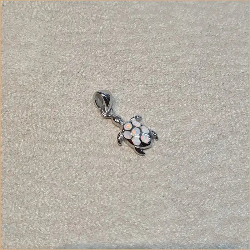 Pendentif tortue opaline blanche "POT39.W"