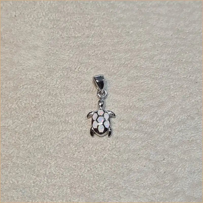 Pendentif tortue opaline blanche "POT39.W"