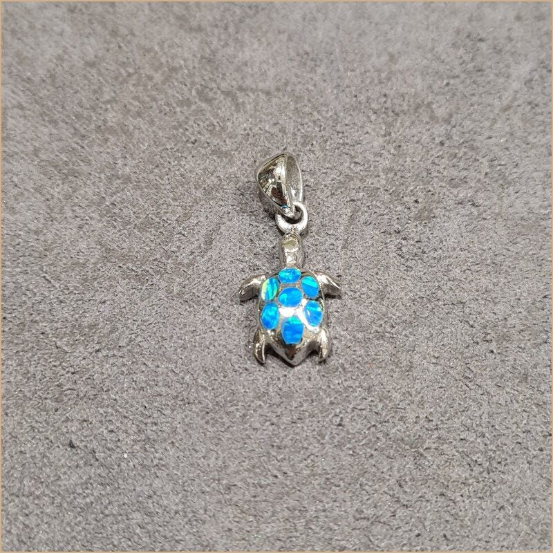 Pendentif tortue opaline bleu "POT39.B"
