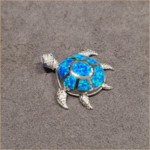 Pendentif tortue opaline bleu "POT41.B"