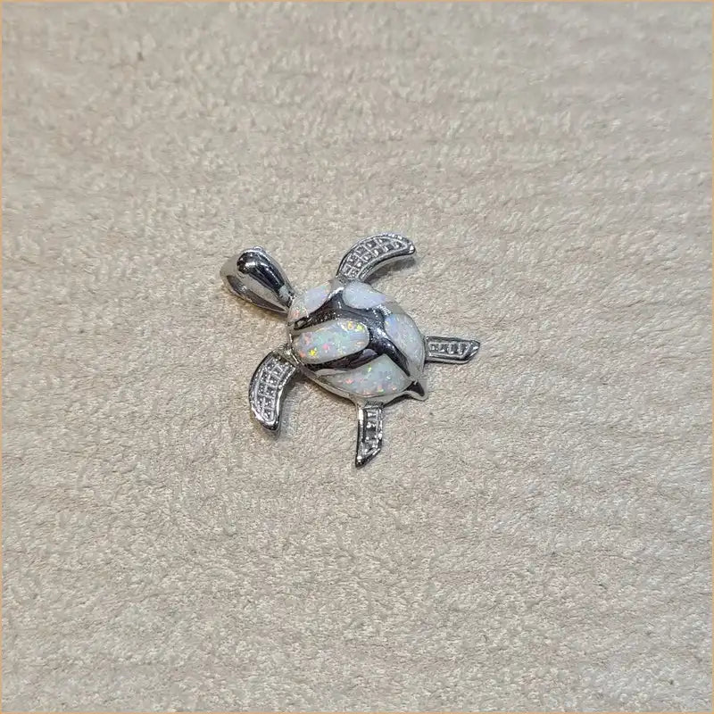 Pendentif tortue opaline blanche "POT43.W"