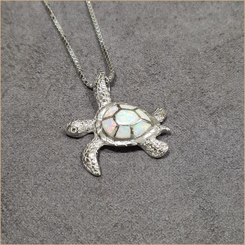 Pendentif tortue opaline blanche "POT47.W"