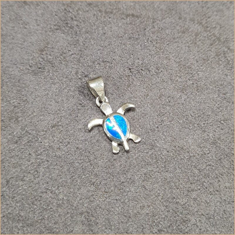 Pendentif tortue opaline bleu "POT50.B"