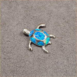 Pendentif tortue opaline bleu "POT51.B"