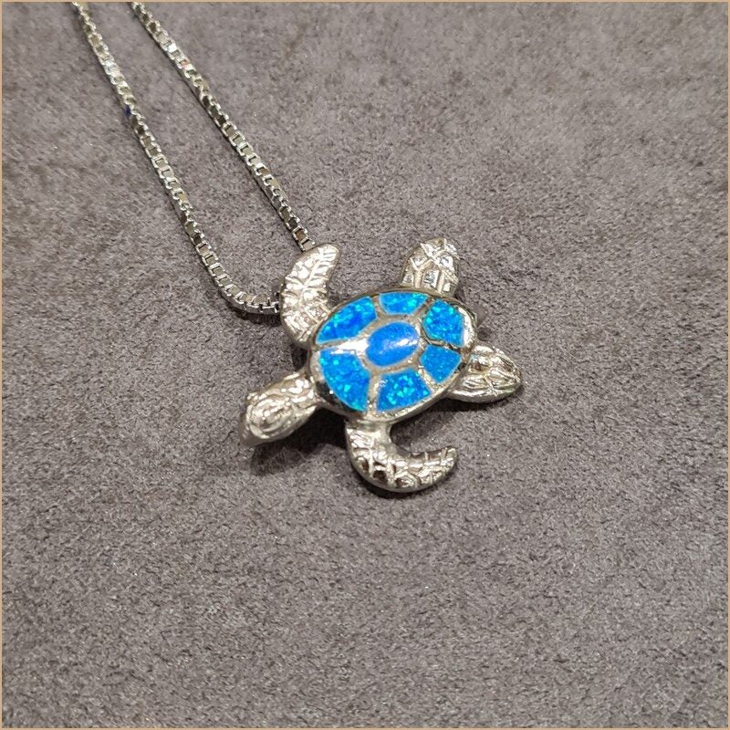 Pendentif tortue opaline bleu "POT54.B"