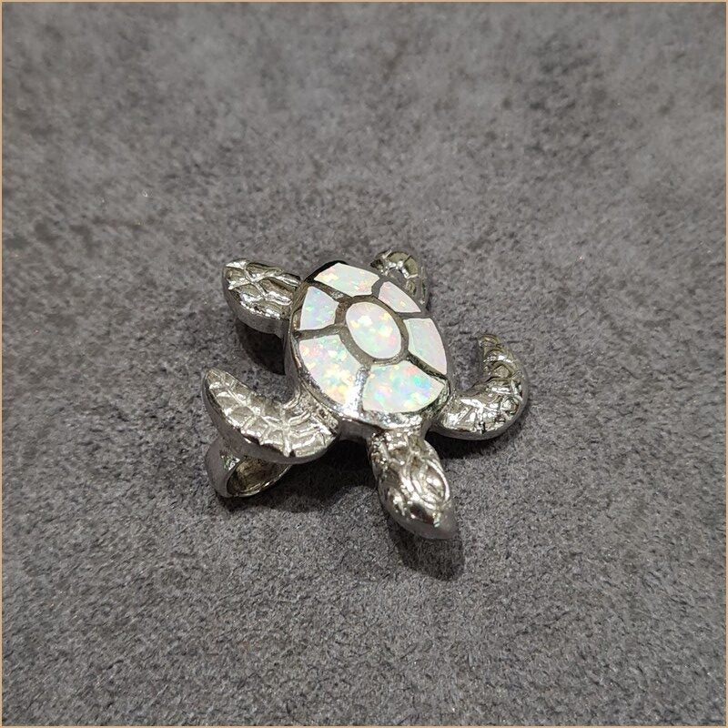 Pendentif tortue opaline blanche "POT54.W"
