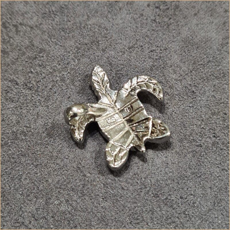 Pendentif tortue opaline blanche "POT54.W"