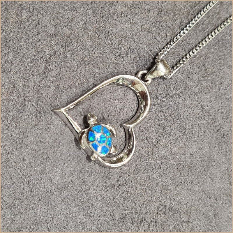 Pendentif tortue opaline bleu "POT55.B"