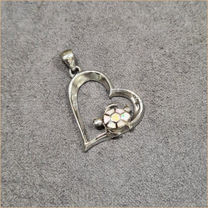 Pendentif tortue opaline blanche "POT55.W"