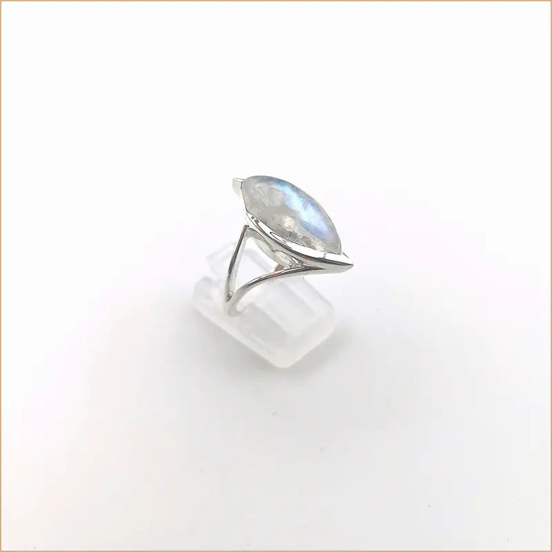 Bague pierre de lune marquise