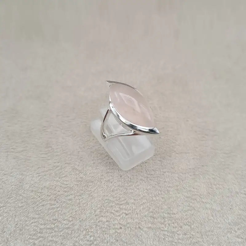 Bague rose quartz marquise