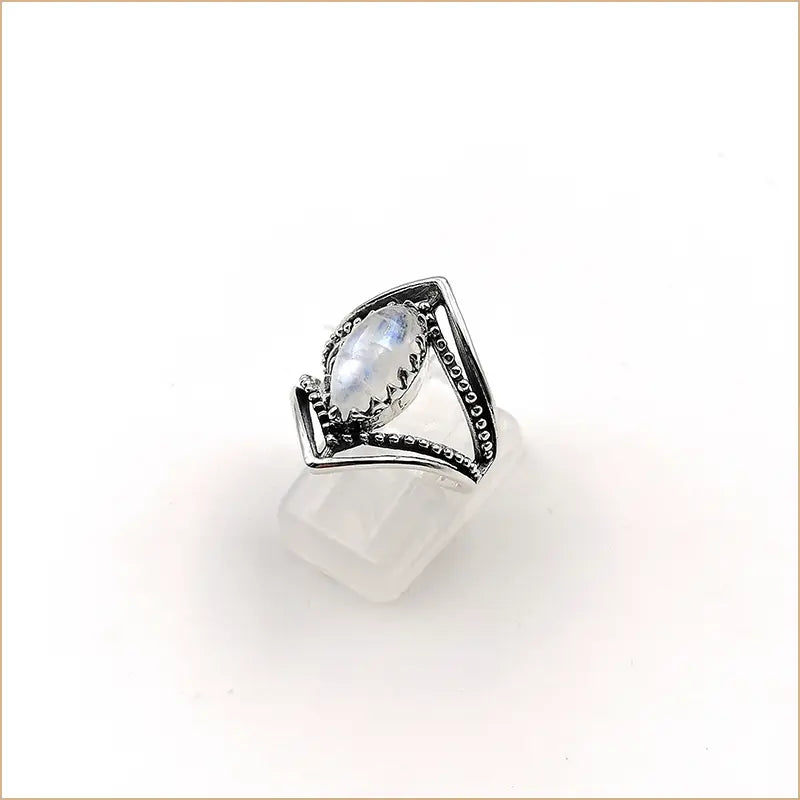 Bague pierre de lune ajourée ovale "RI1132.P"