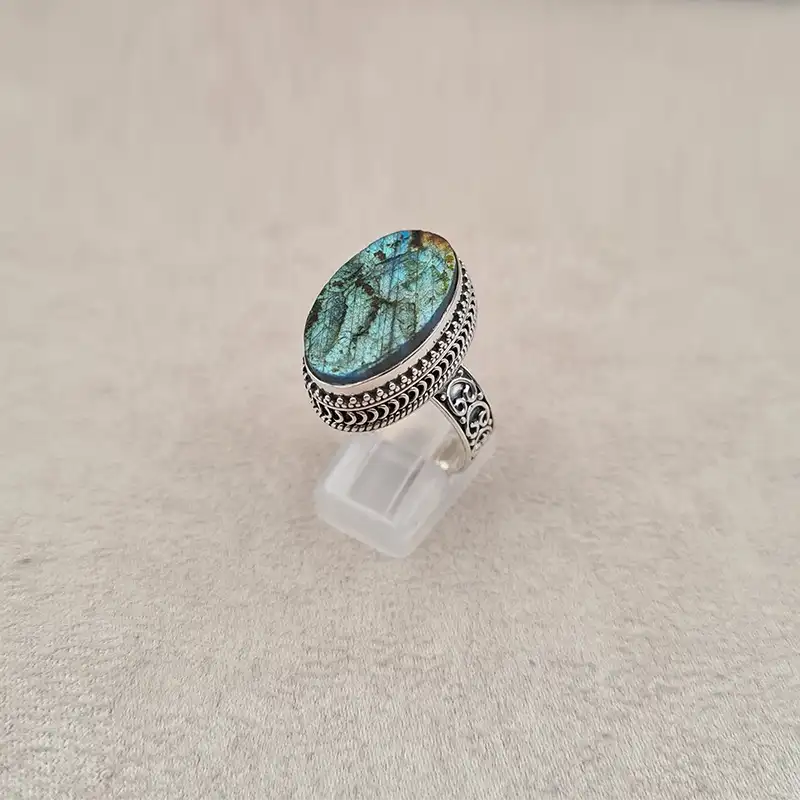 Bague labradorite brute ovale "RI1151.C"