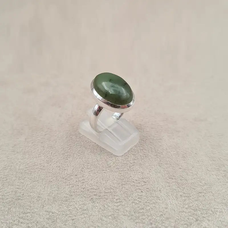 Bague jade ovale "RI1157.C"