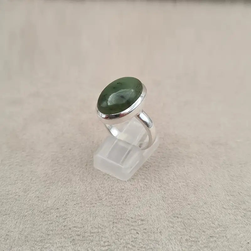 Bague jade ovale "RI1157.C"