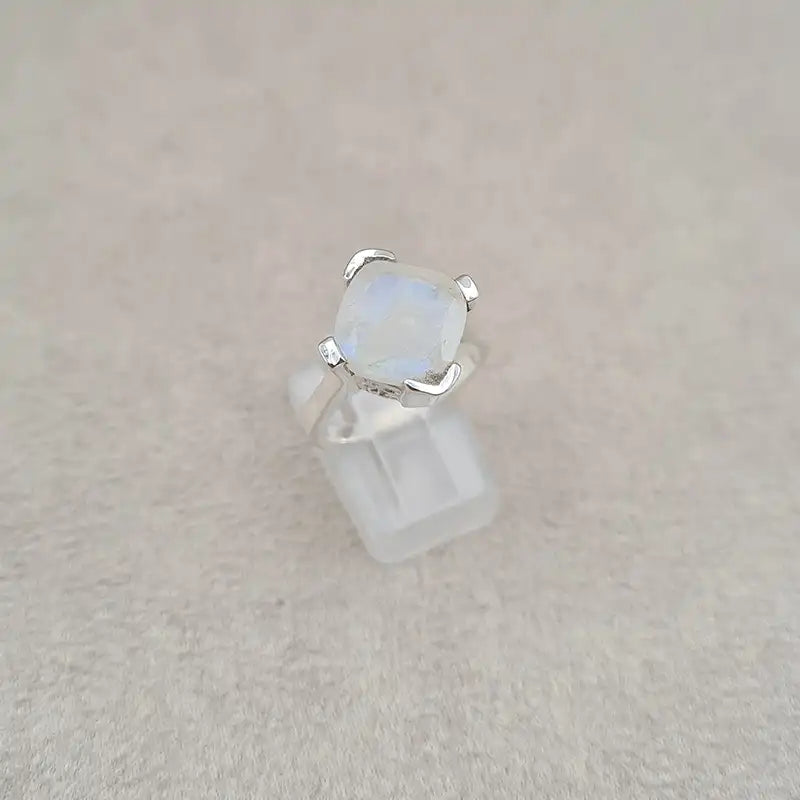 Bague pierre de lune  square cut "RI1190.P"