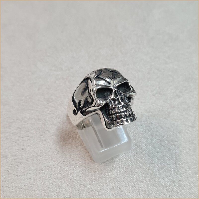Bague tête de mort "RM1064"