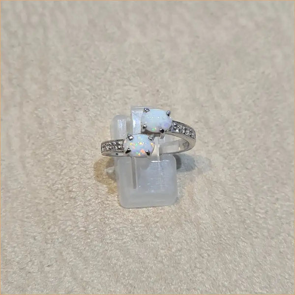 Bague opaline blanche "RO57.W"