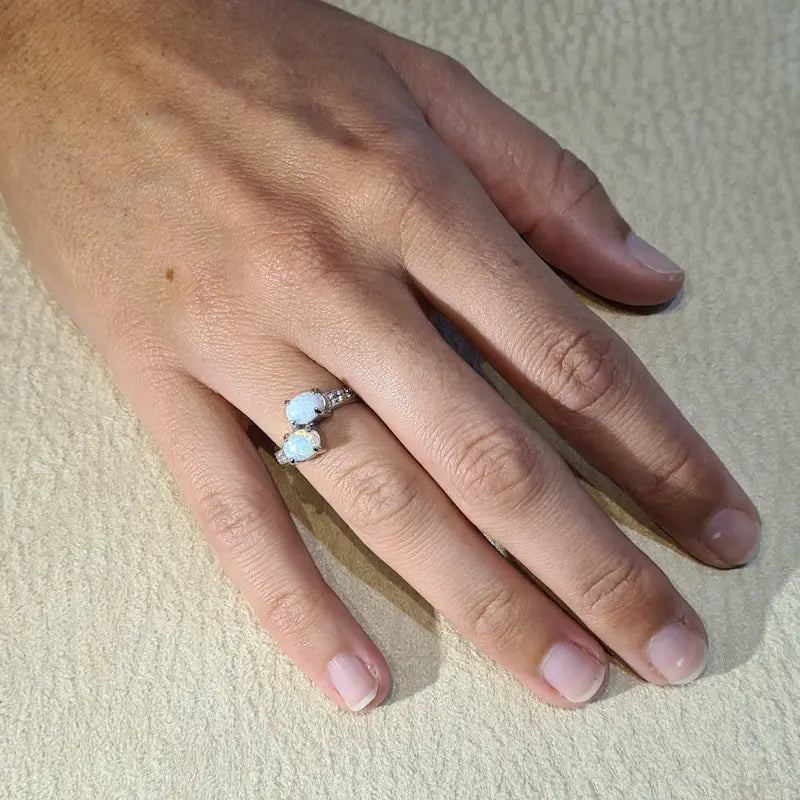 Bague opaline blanche "RO57.W"