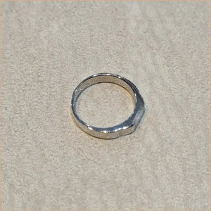 Bague opaline blanche "RO58.W"